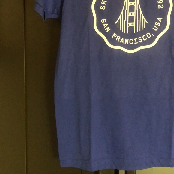 🍸NWOT! Skyy Vodka signature blue sustainable t-shirt size small - Picture 4 of 13